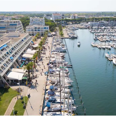 2p Avec Cabine, Grande Terrasse, Parking, 400m - Fr-1-307-129 Apartment *