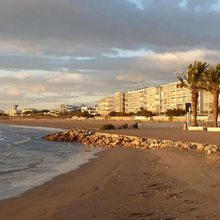 2p Avec Cabine, Grande Terrasse, Parking, 400m - Fr-1-307-129 شقة