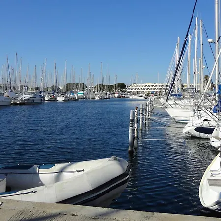 2p Avec Cabine, Grande Terrasse, Parking, 400m - Fr-1-307-129 لو غراو دو روا
