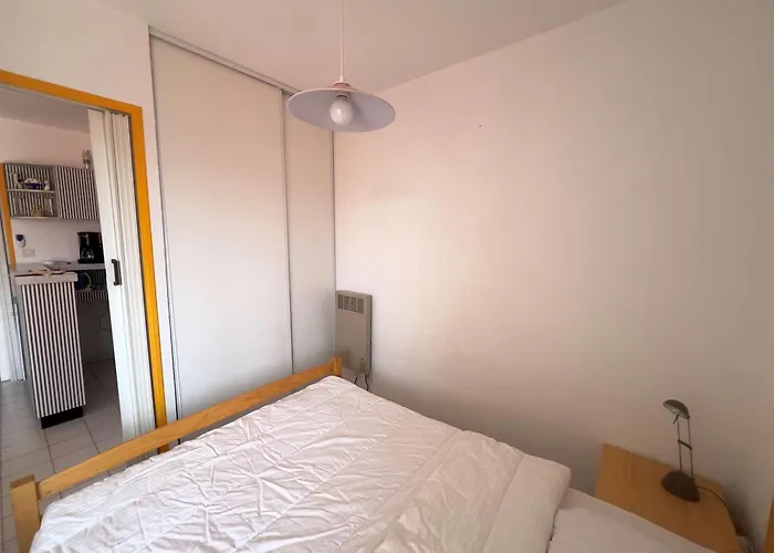 2p Avec Cabine, Grande Terrasse, Parking, 400m - Fr-1-307-129 Daire
